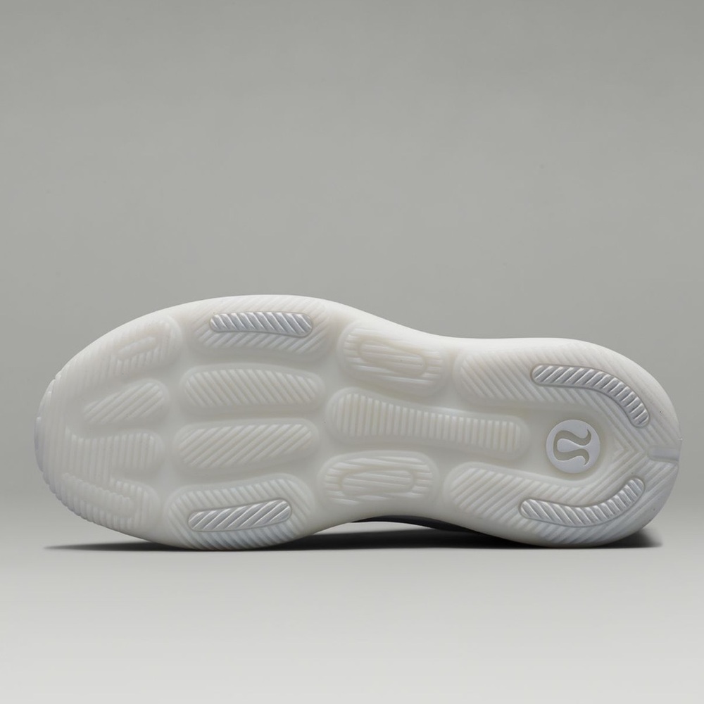 Lululemon-Women's Strong feel Training Shoe white size 7.5 NEW - Picture 5 of 12